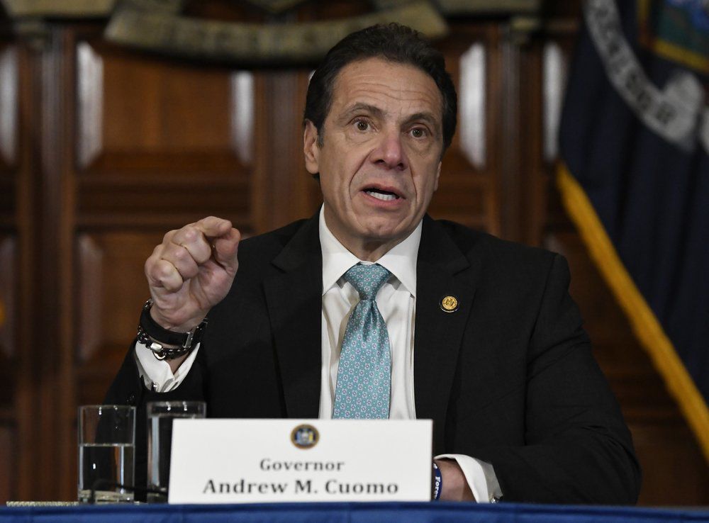 New York gov. banning ecigs ap.jpeg